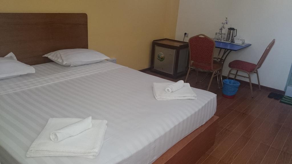 Silver Moon Hotel Yangon Luaran gambar