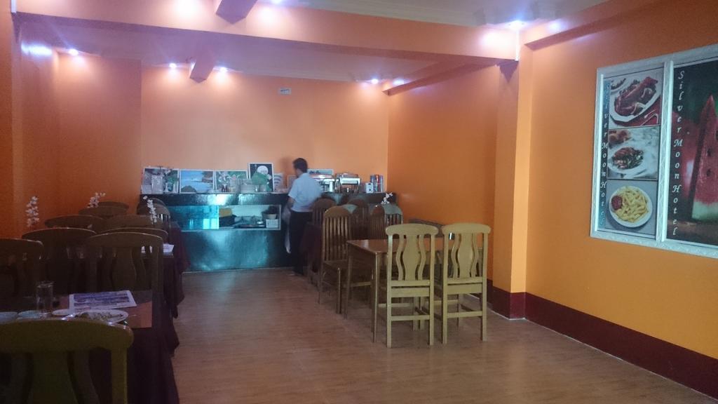 Silver Moon Hotel Yangon Luaran gambar