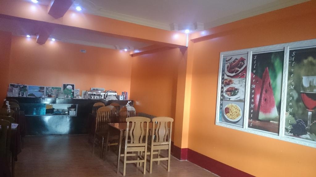 Silver Moon Hotel Yangon Luaran gambar