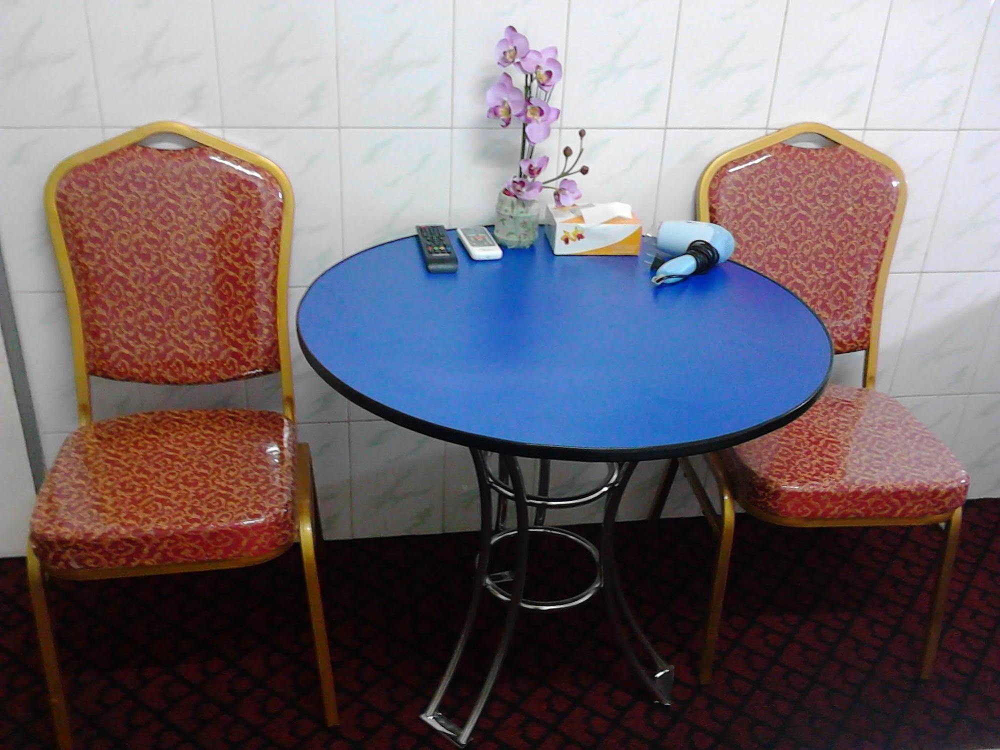 Silver Moon Hotel Yangon Luaran gambar