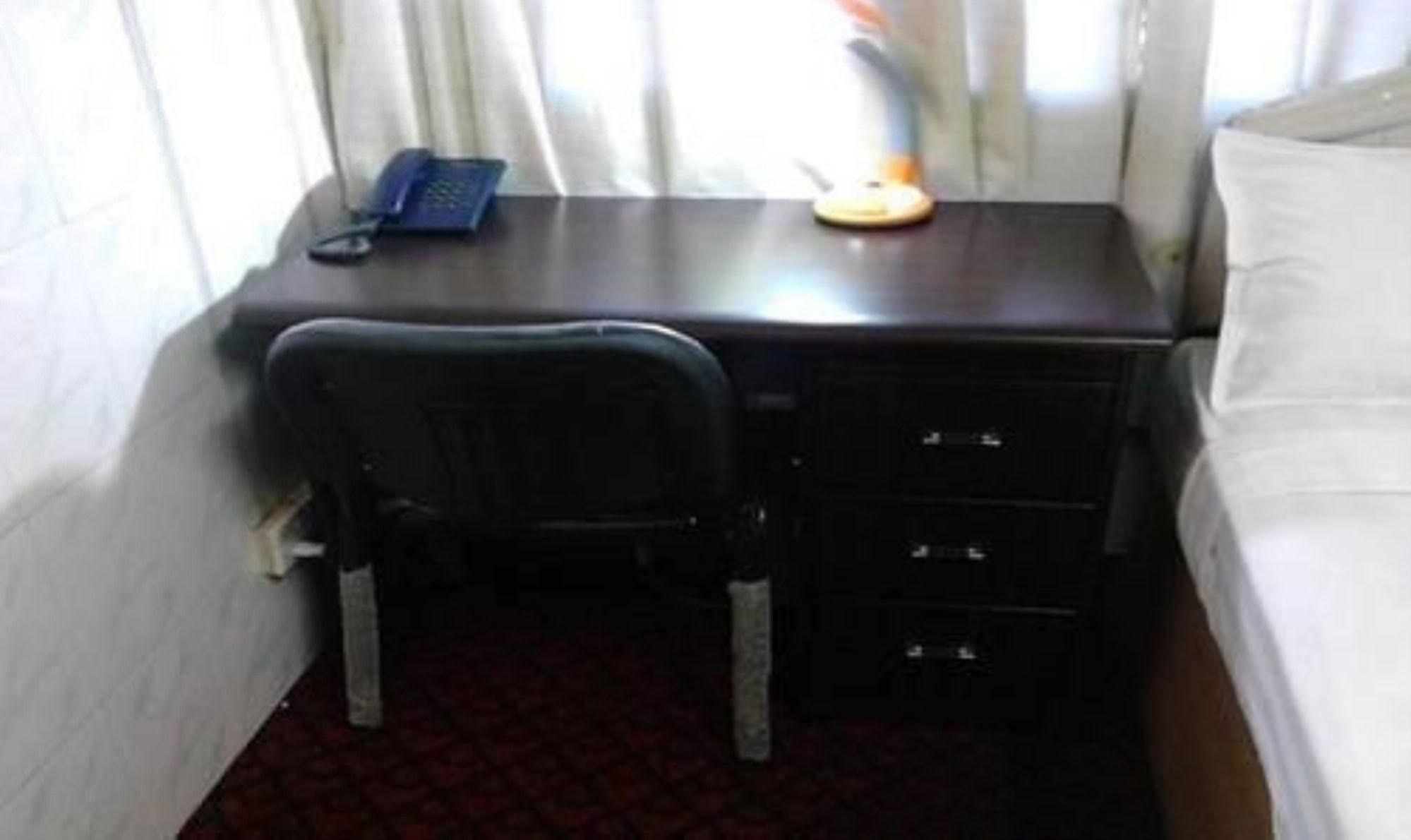 Silver Moon Hotel Yangon Luaran gambar